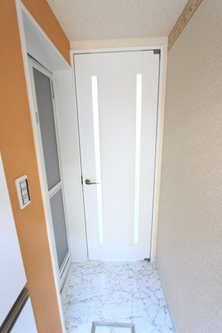 ユナイト根岸 テオドールの杜の玄関|同シリーズ物件の参考写真です。