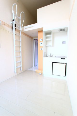 ユナイト根岸 テオドールの杜の居間・リビング|同シリーズ物件の参考写真です。