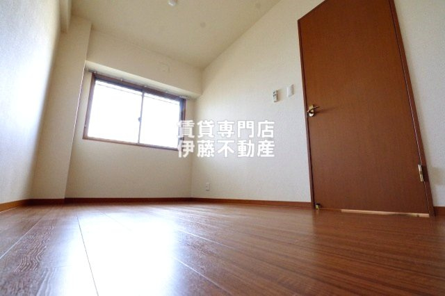 フィオーレレジデンスの洋室