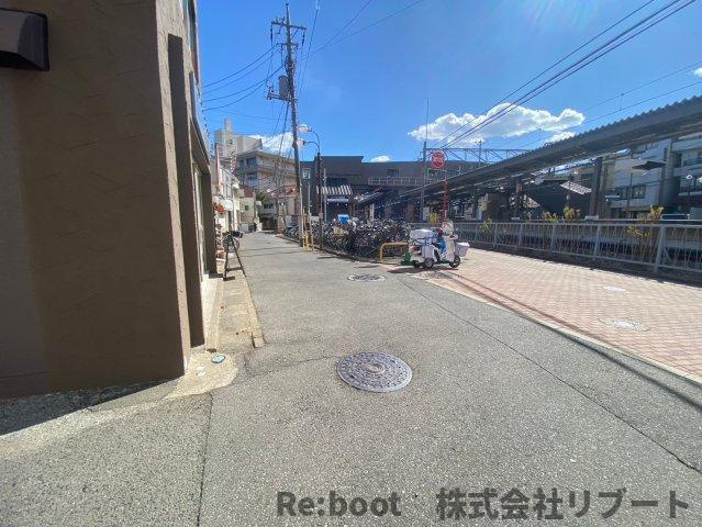 ヒロビルの周辺