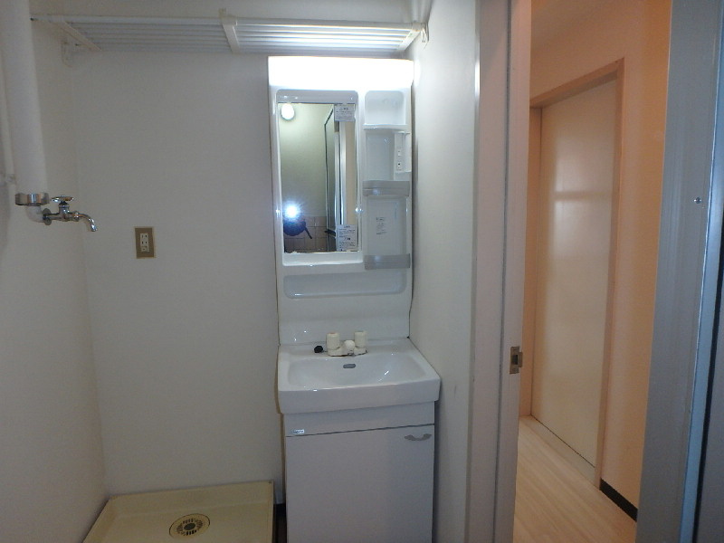 K0169R　第五中央マンションの独立洗面台