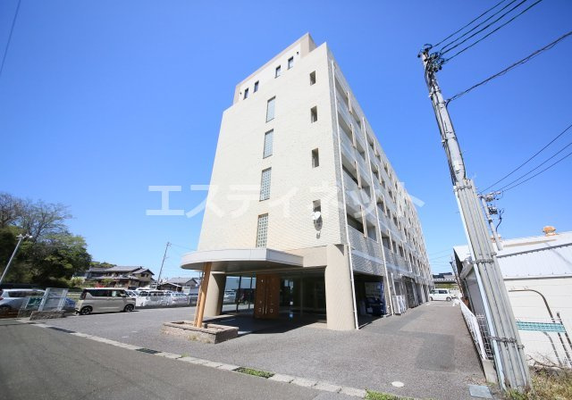 ピュアレジデンスの外観