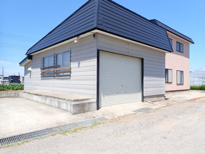 【駐車場】 | 黒石緑町 100坪の家