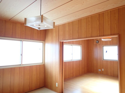 【洋室】 | 黒石緑町 100坪の家 | ２階洋室