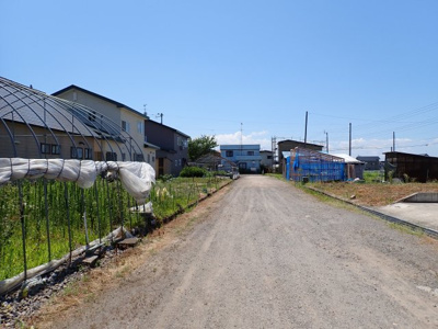 【前面道路含む現地写真】 | 黒石市緑町　中古住宅