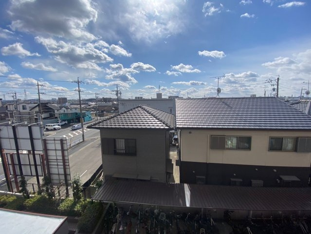 グラン・コート印場駅前通りの展望|バルコニーからの眺望です♪