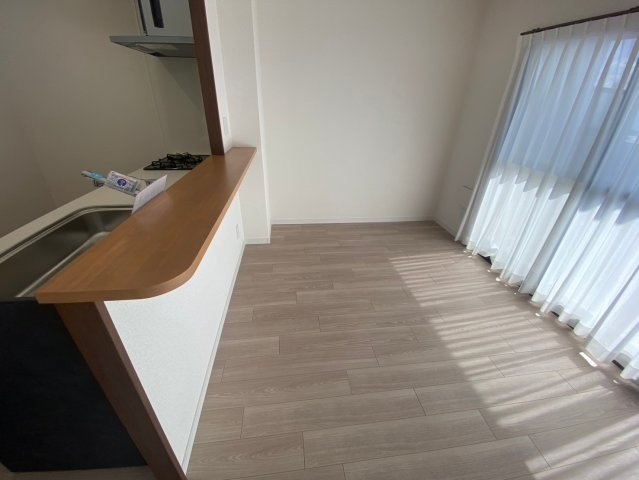 グラン・コート印場駅前通りのキッチン|DKには大きめのダイニングテーブルも設置可能。