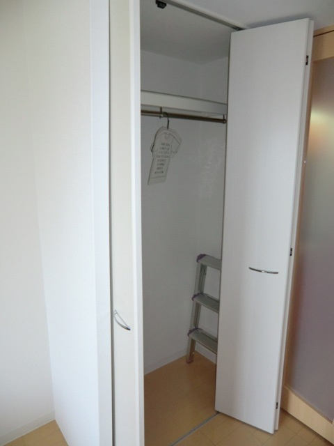 大阪市西淀川区野里２丁目の賃貸マンションの収納