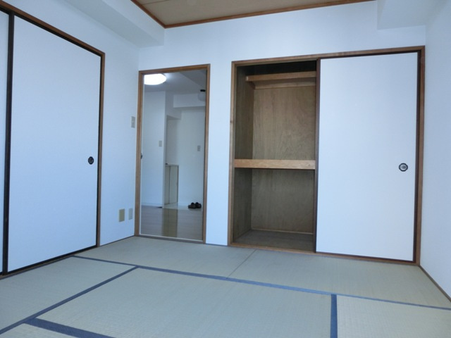 ブールバール塚本IIの寝室