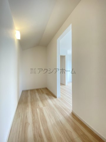 狭山市北入曽・全2棟　新築一戸建　1号棟　～LDK18.5帖～の収納|2F洋室8.0帖のウォークインクローゼット