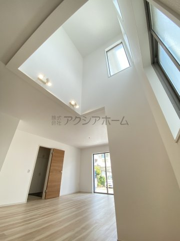 狭山市北入曽・全2棟　新築一戸建　1号棟　～LDK18.5帖～の設備|吹抜