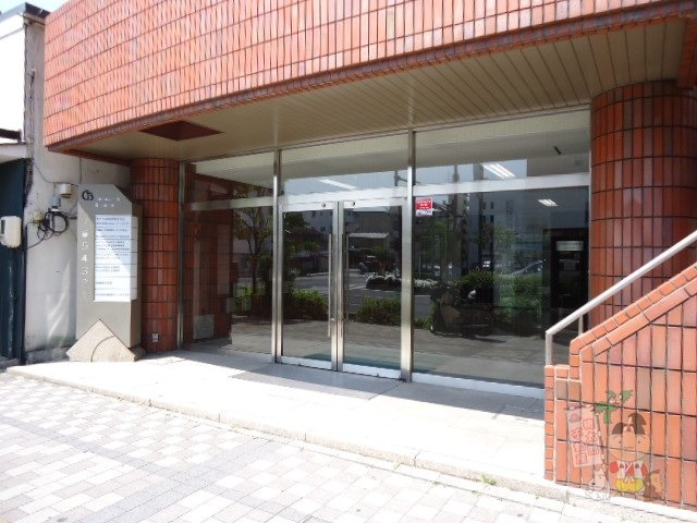 センチュリー富田町のエントランス