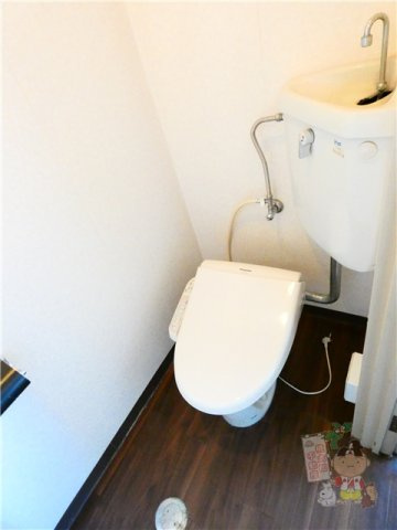 センチュリー富田町のトイレ