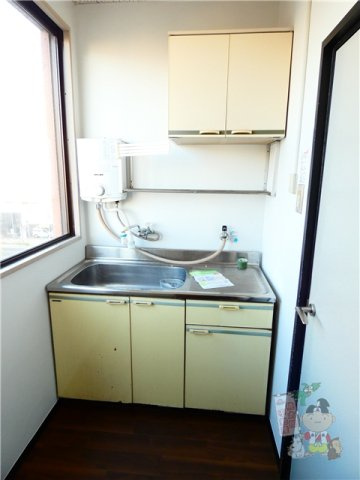 センチュリー富田町のキッチン