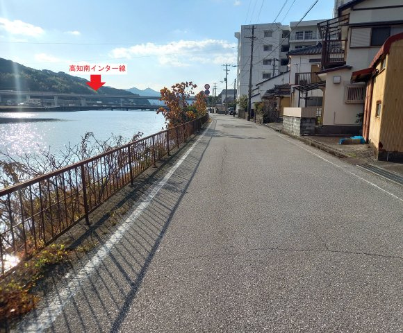 【前面道路含む現地写真】 | 売地　高知市高須新町4丁目　＠26.39
