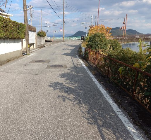 【前面道路含む現地写真】 | 売地　高知市高須新町4丁目　＠26.39