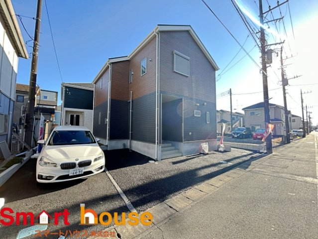 大和市南林間　新築３棟！の外観|外壁が周囲の街並みと青空に生えるお洒落な仕上がり！周囲には高い建物のないエリア。青い空が大きく感じますね。