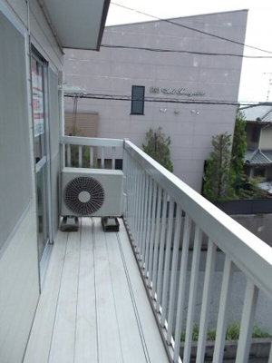 【バルコニー】 | シティハイツ羽原Ｂ | 落ち着いた時間を過ごせるバルコニーです