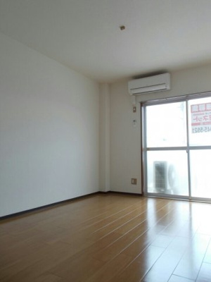 【居間・リビング】 | シティハイツ羽原Ｂ | おしゃれな内装です