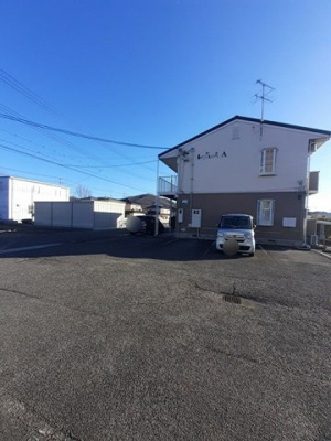 【駐車場】 | レグルスＡ | 駐車場に車を止められます