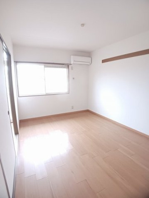 【居間・リビング】 | レグルスＡ | 内装もきれいです