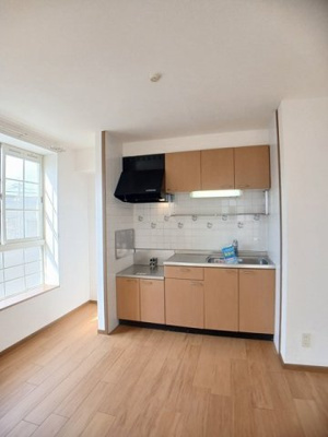 【キッチン】 | ラ・フォーレ南丘Ａ | お料理しやすいキッチンです