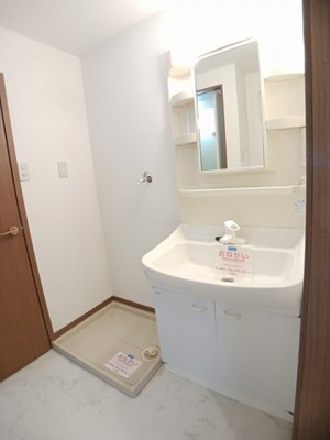 【洗面所】 | ラ・フォーレ南丘Ａ | 洗面所です