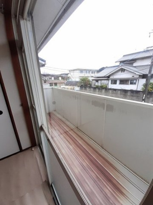 【バルコニー】 | ビホウハイツ | 陽当たり良好なバルコニーです