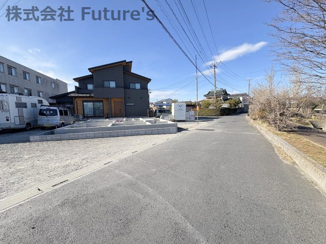 三郷市戸ケ崎1丁目　新築戸建　全1棟の前面道路含む現地写真|前面道路含む現地写真です。