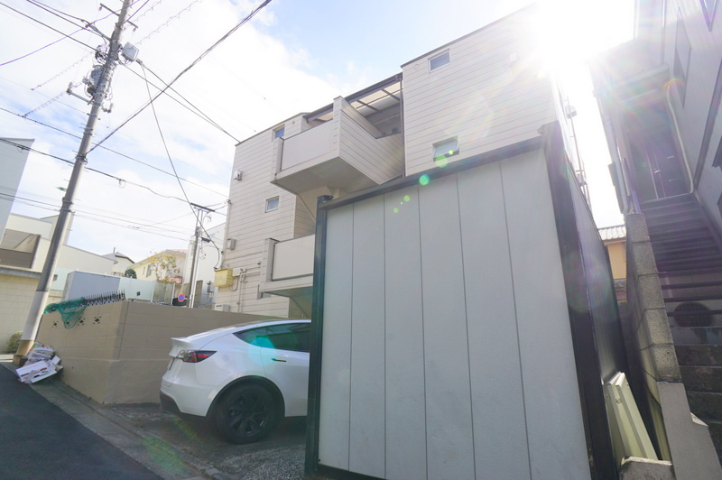 上池台３　土地の外観|☆現況建物（賃貸中）☆
種類：居宅・共同住宅
構造：鉄筋コンクリート造陸屋根3階建
床面積：1階82.72㎡　2階81.58㎡　3階81.58㎡
築年月：昭和43年3月
