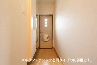 【玄関】 | リュミエールＢ | 玄関です