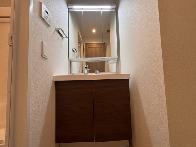 東和ビル本町の内装