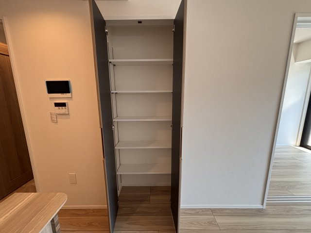 東和ビル本町の収納