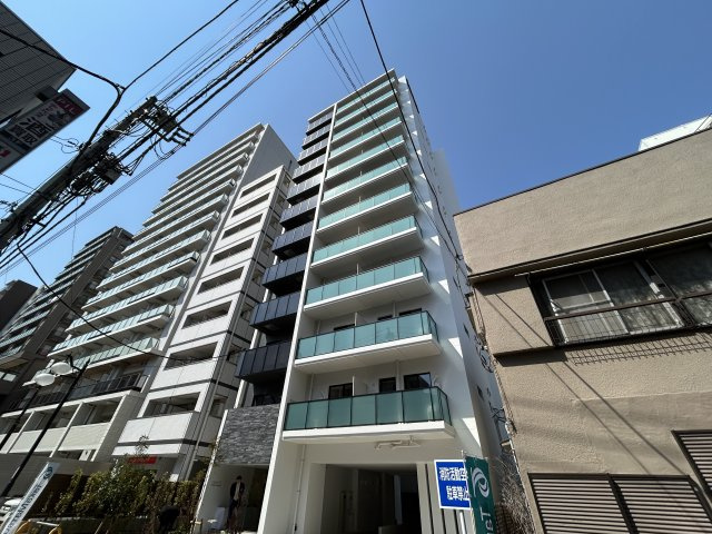 東和ビル本町の外観