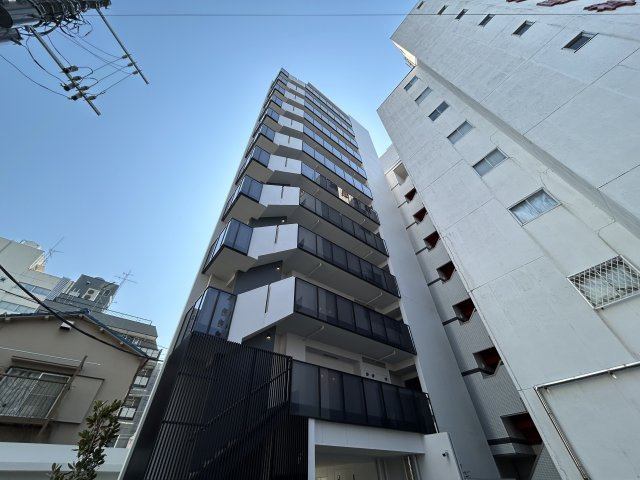 東和ビル本町の外観