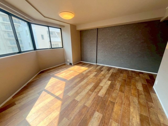 クリスタルブライト本町東の居間・リビング