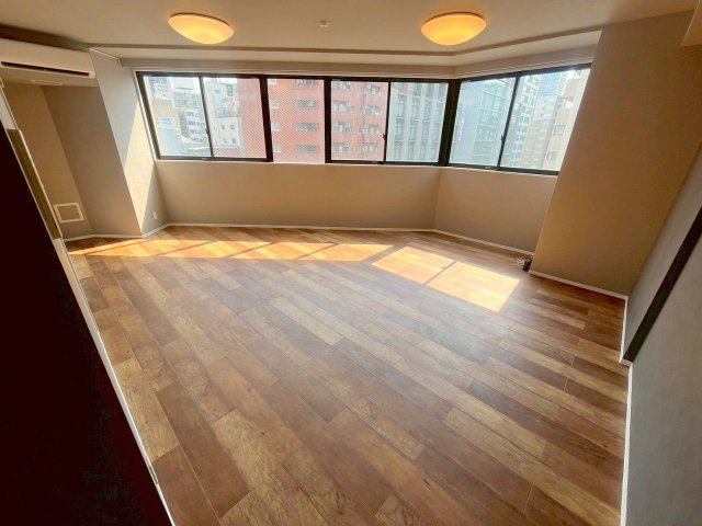 クリスタルブライト本町東の居間・リビング