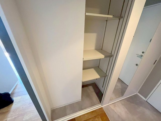 クリスタルブライト本町東の収納