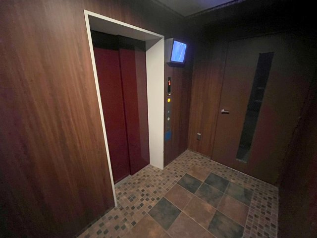 クリスタルブライト本町東のロビー