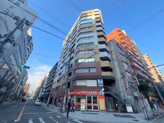 クリスタルブライト本町東の外観