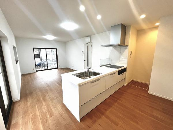 倉敷市連島町鶴新田　リフォーム済み　中古一戸建て【仲介手数料無料】の居間・リビング