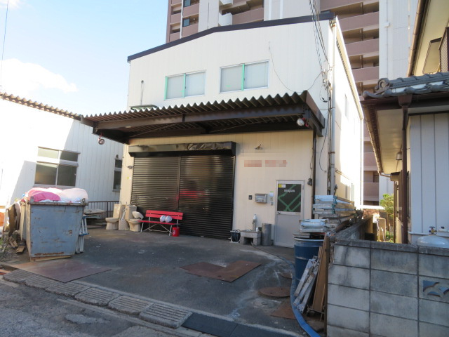 八潮市大字伊勢野の倉庫