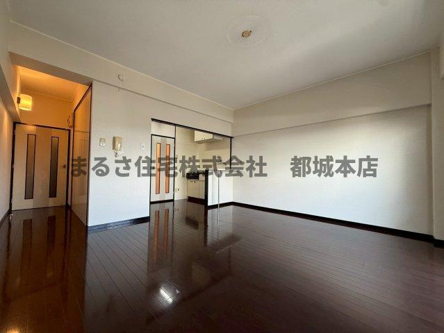 プリンセスマンションの居間・リビング