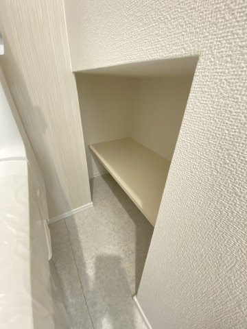 【内装】 | ツインコート | トイレ横収納