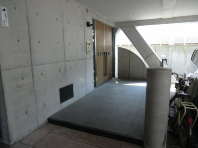 【エントランス】 | グレン松崎