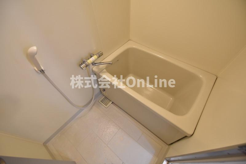 フローリッシュ北田の浴室