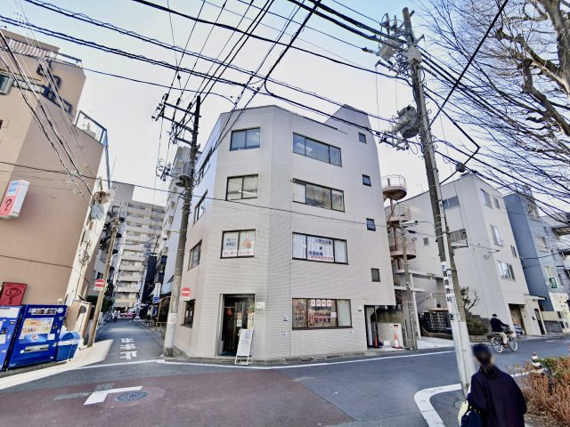 ライフビルの外観