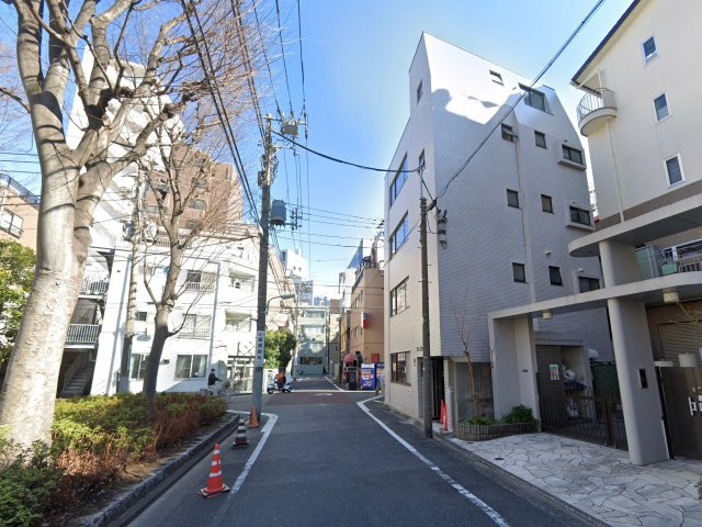 ライフビルの周辺
