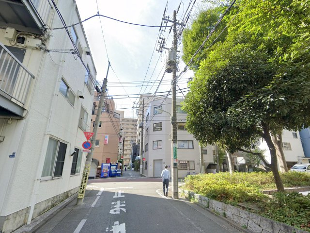 ライフビルの周辺
