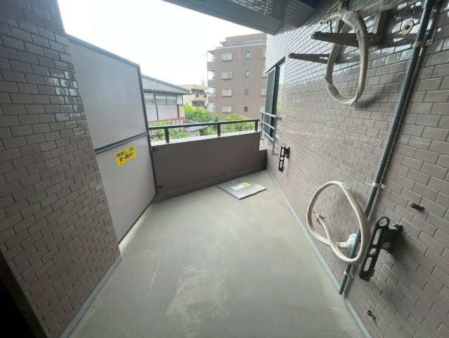 【バルコニー】 | ビューパレー高崎歌川　2F